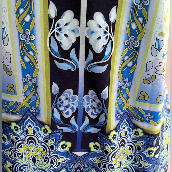 Navy and Green Tunic - Picture 5 of 5